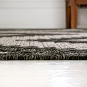 Lior Geometric Moroccan Diamond Area Rug